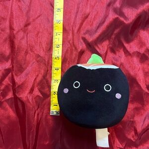 Squishmallows shozo sushi roll food